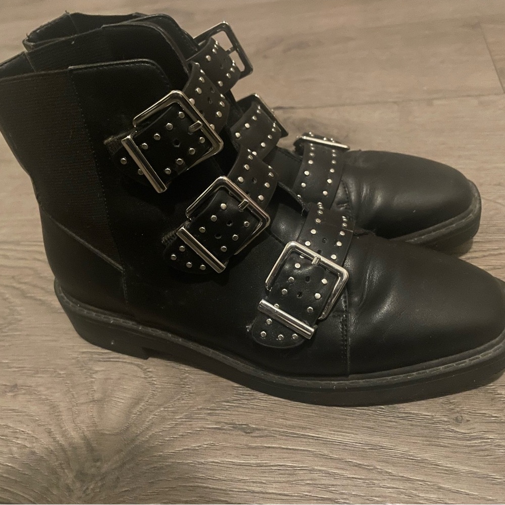 Men’s black studded leather boots - urban outfitters